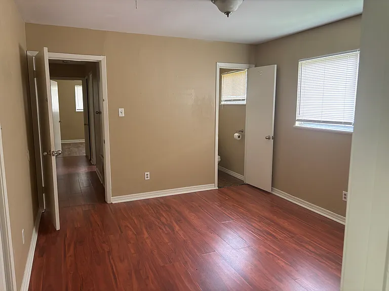 1511 Anita St — Photo 14
