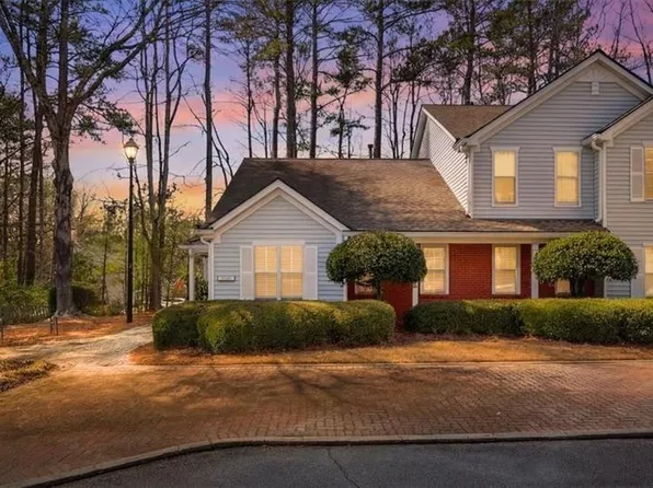 2011 Henderson Cir, Alpharetta, GA 30004