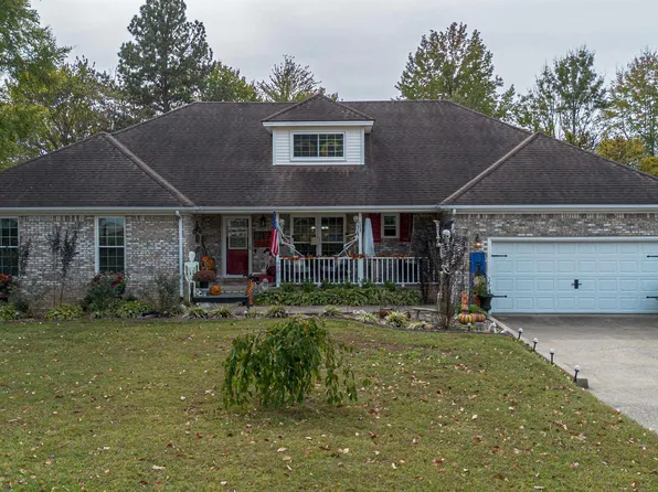 930 Mari Dr, Paducah, KY 42003