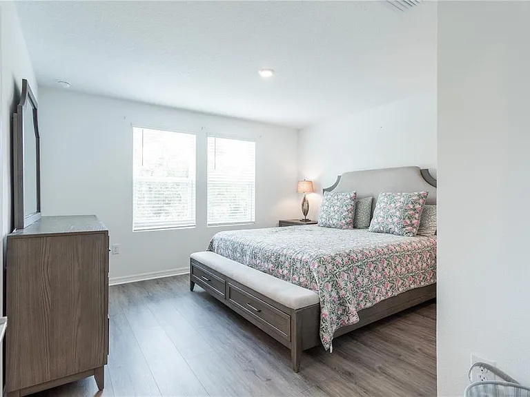 8473 Lunar Skye St — Photo 47