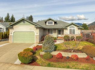 954 NW Cooke Ave, Grants Pass, OR