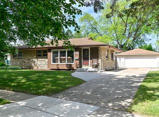 5227 Millshire Rd, Greendale, WI 53129