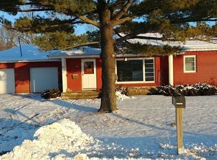 44 Maple St, Nashua, IA 50658