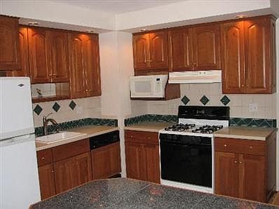 2nd image of 1414 Newcastle Ave