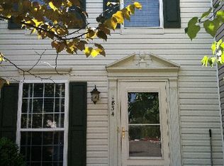 1834 Tiger Lily Cir, Woodbridge, VA