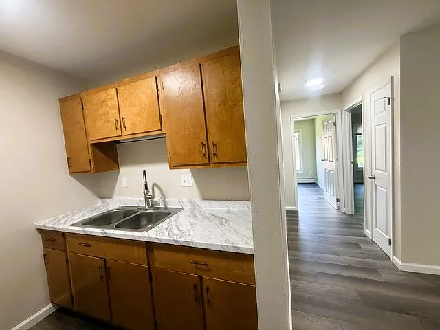 Burnet Park Apartments — Photo 14
