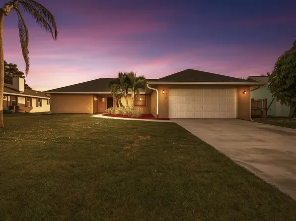 844 SE Celtic Avenue, Port St Lucie, FL 34983