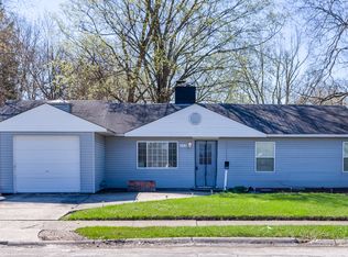 333 Shabbona Dr, Park Forest, IL 60466