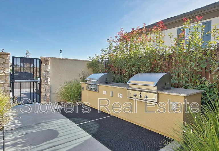 3273 Central Pkwy — Photo 27