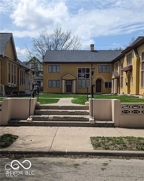 2 bed, 1.5 bath, 1056 sqft, $1,425 — Photo 1