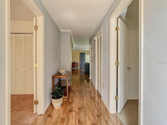 4th image of 723 Vivienda West Blvd #33
