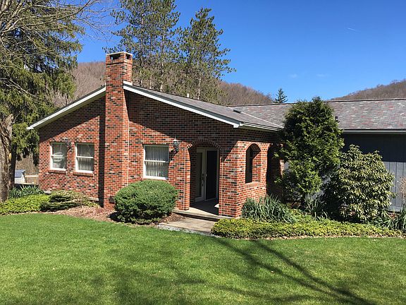  Covered rear porch entrance
