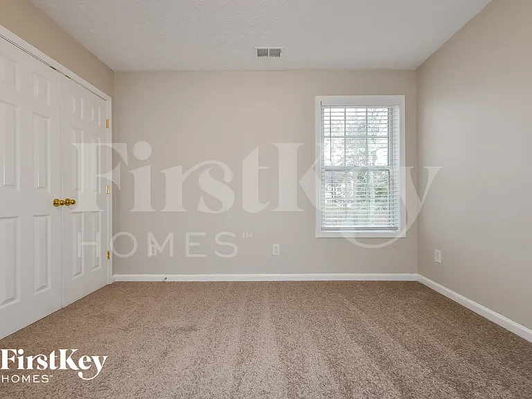 740 Winbrook Dr — Photo 11