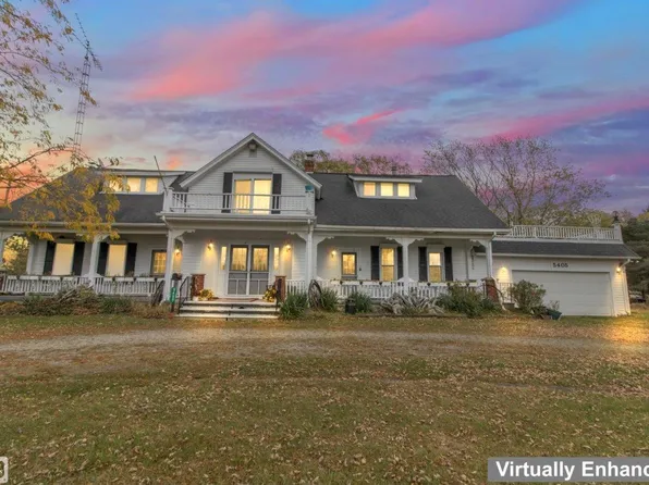 5405 S Lakeshore Rd, Harbor Beach, MI 48441