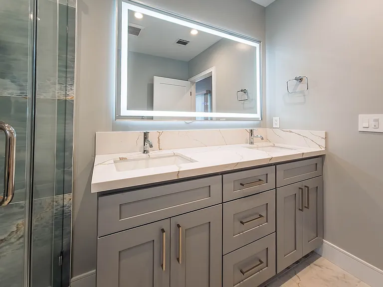 6454 Gentry Ave — Photo 31