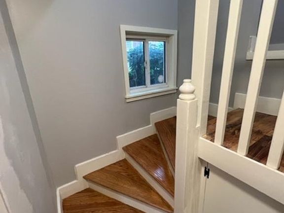 4th image of 109 W Ormsby Ave #5