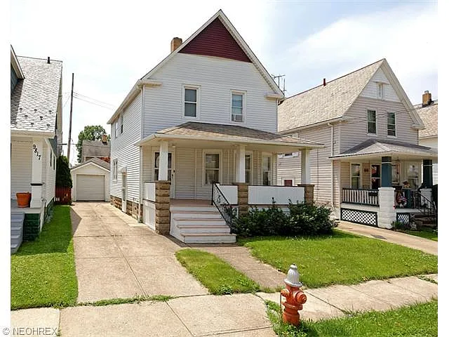 9821 Macon Ave photo 1