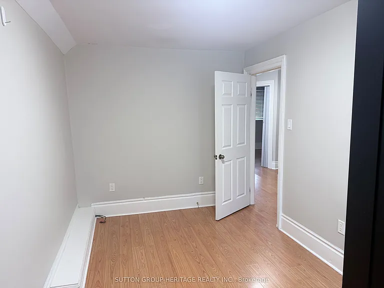 96 Brock St W #2 — Photo 12