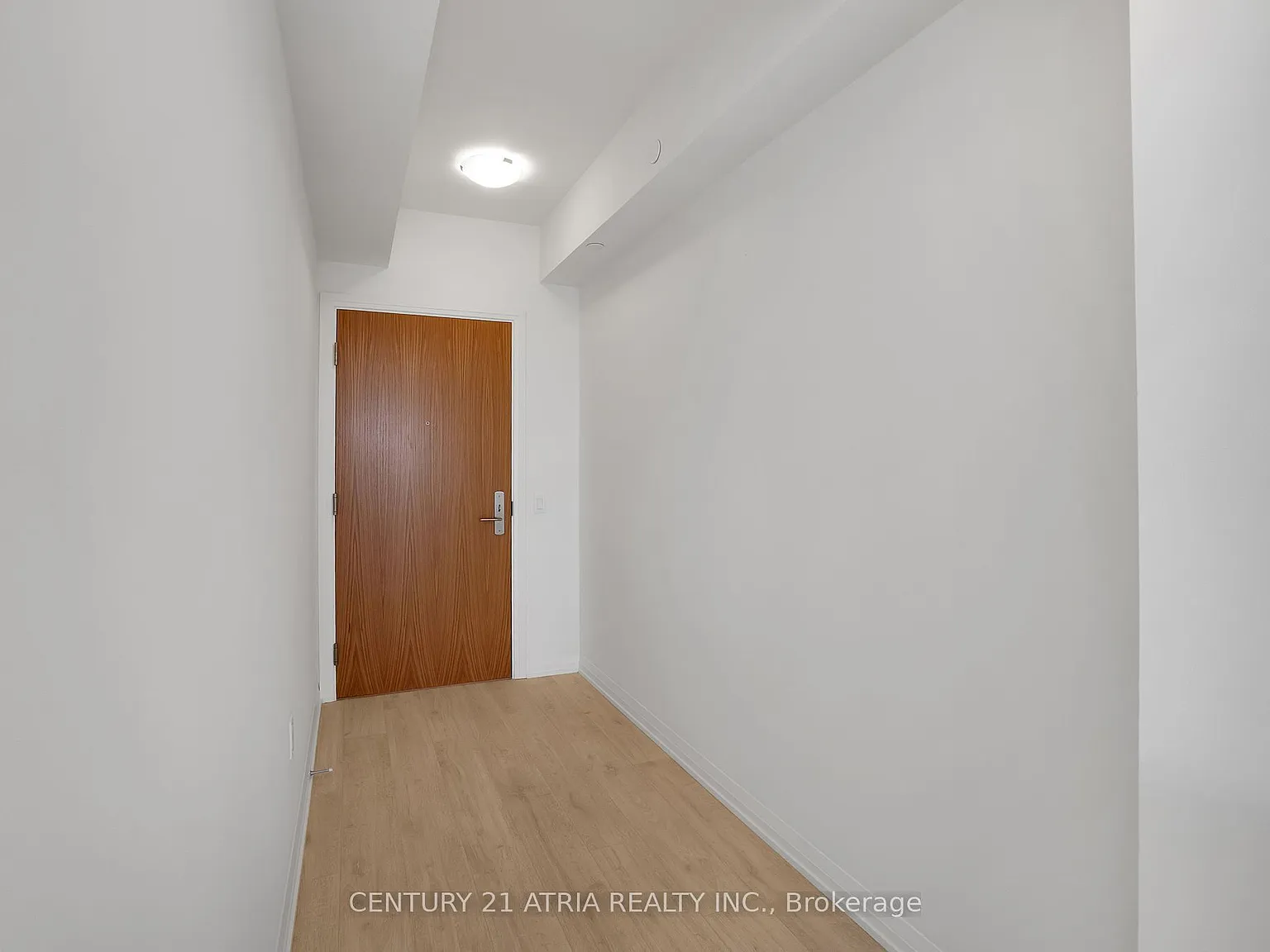 1 bed, $2,300 — Photo 4