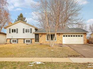15765 Hayes Trl, Apple Valley, MN 55124