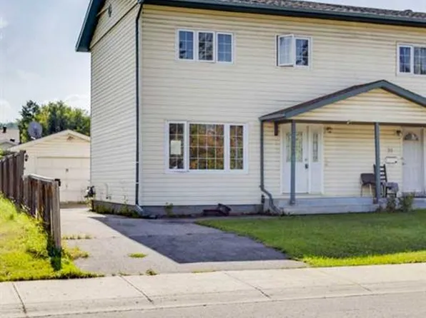 33 N Poplar Cres, Wood Buffalo, AB T9H 1N8