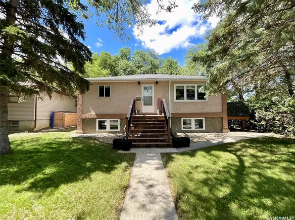 2700 Mcara STREET, Regina, SK S4N 2X1