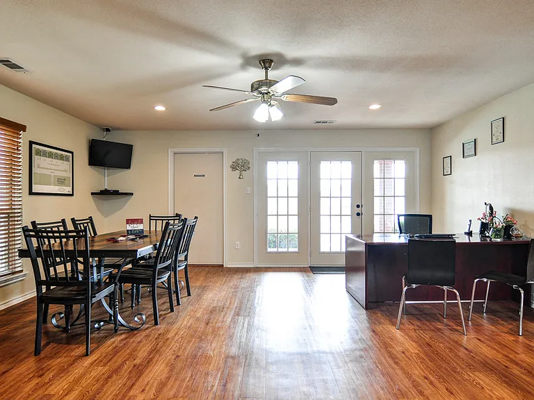 Residences at Bear Creek — Photo 32