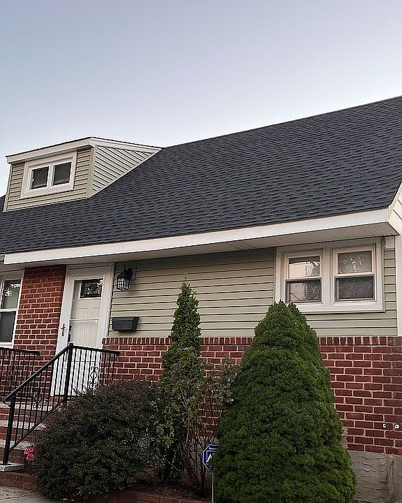 2nd image of 194 Hunnewell Ave