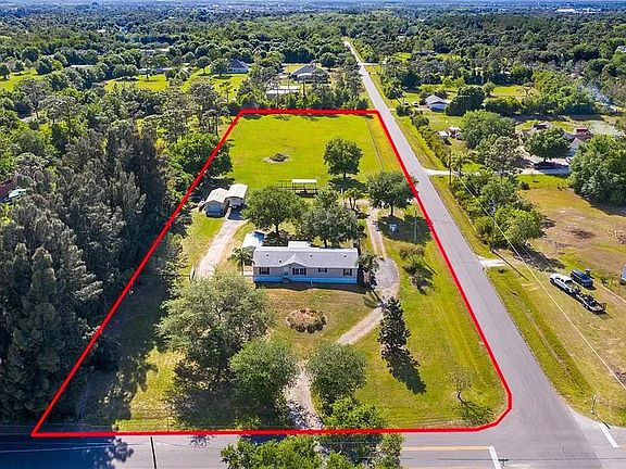 2nd image of 3600 La Salle Ave