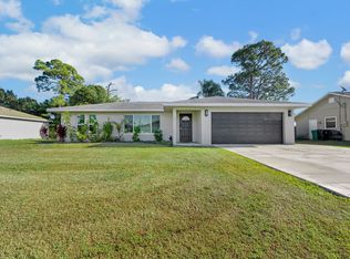 1657 SE Sandia Dr, Port Saint Lucie, FL 34983