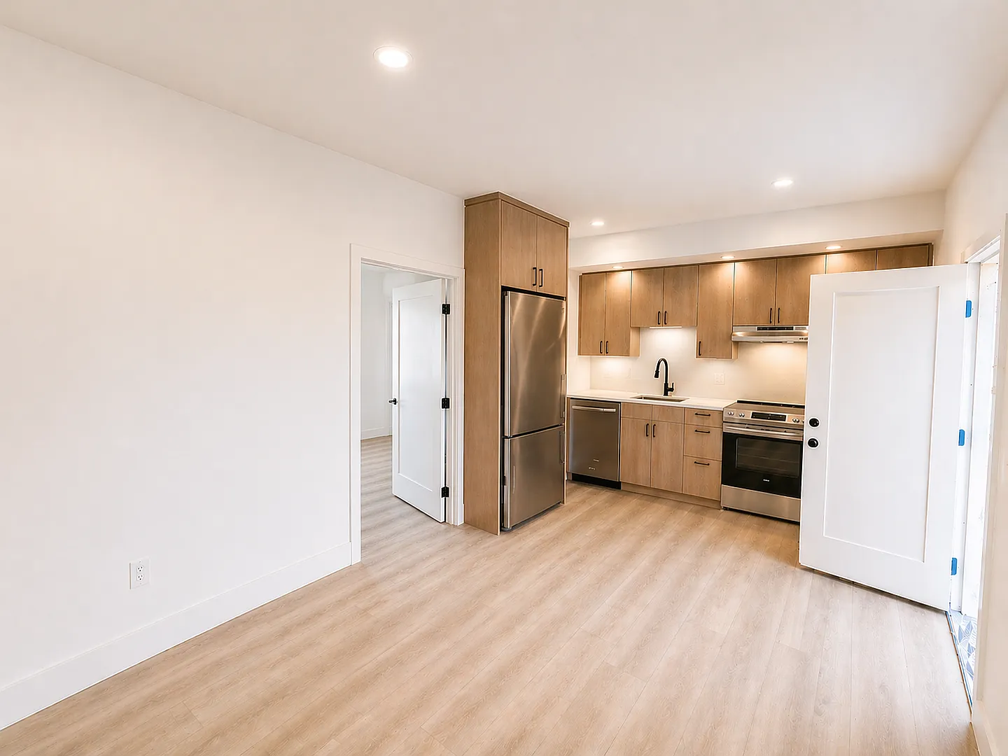 2157 Balboa Ave — Photo 1