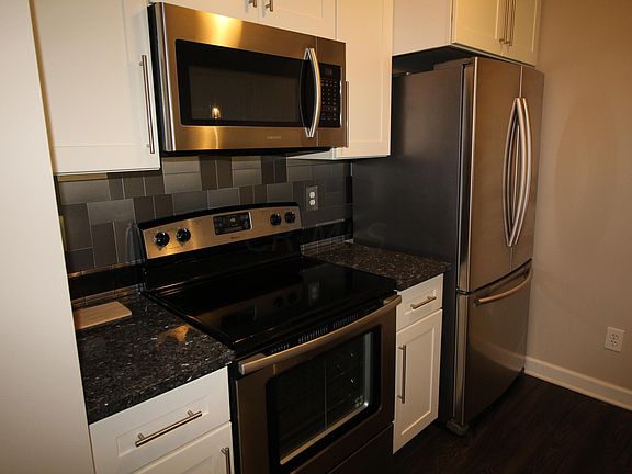 4th image of 2076 Tamarin Dr #13C