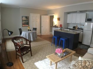 2028 Spruce St APT 3F, Philadelphia, PA 19103