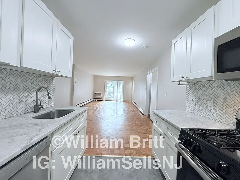 145 Main St #1E — Photo 3