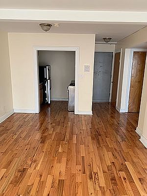 1st image of 400 E 21st St APT 3C