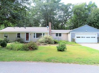 47 Oak Crest Rd, Holden, MA 01520