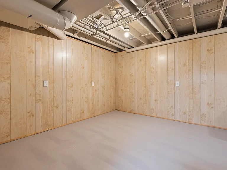 laundry/utility/storage room