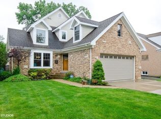 1025 Kent Ave, Park Ridge, IL 60068