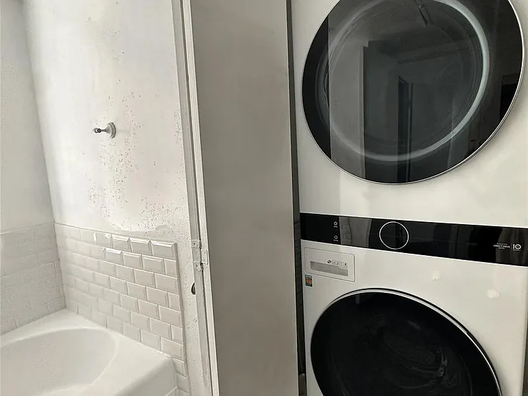 9809 Richmond Ave #E7 — Photo 7