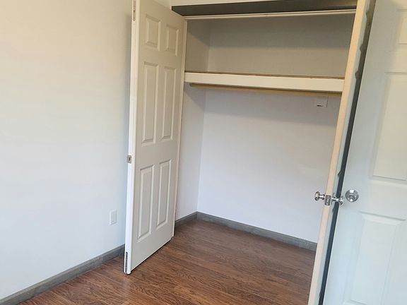 5th image of 2204 14th Ave S #2