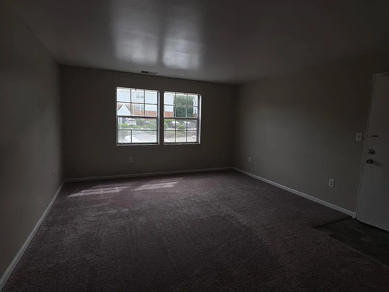 719 Townside Rd SW #18 — Photo 11