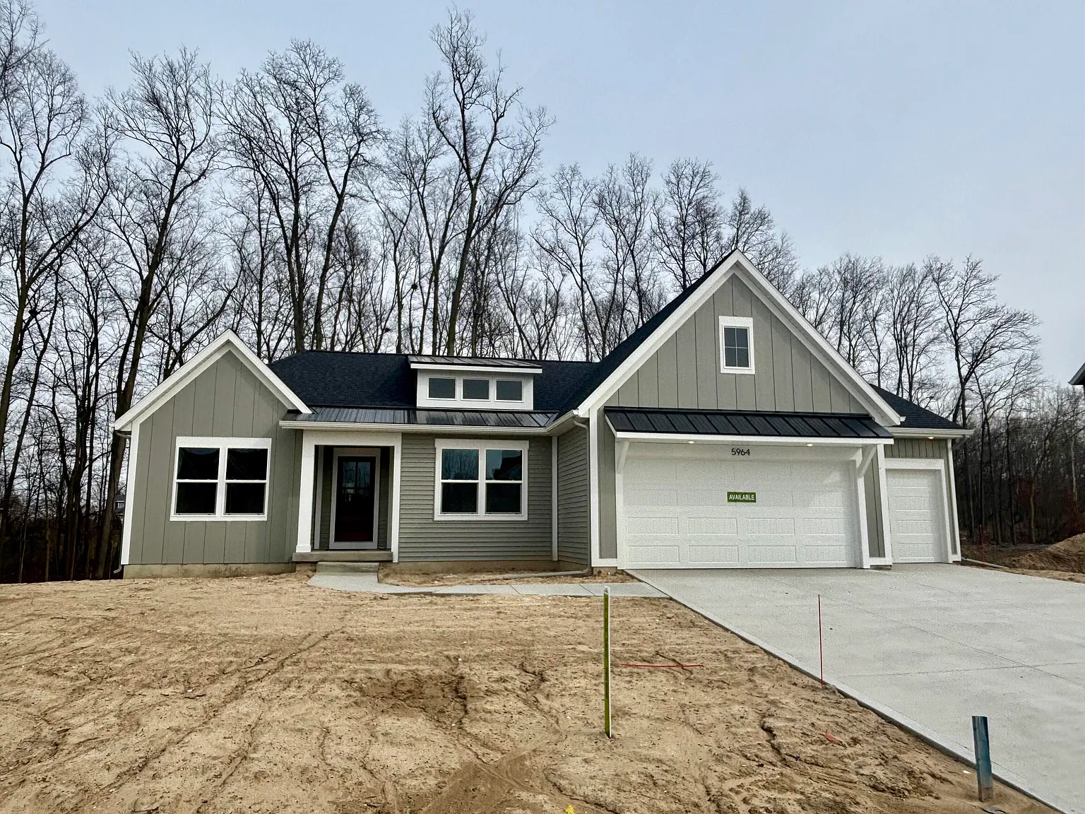 5964 Claymont Ct SE photo 1