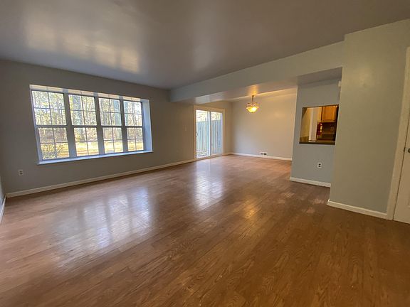 3rd image of 55 Almond Dr #1