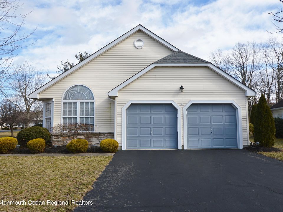 1st image of 2431 Torrington Dr