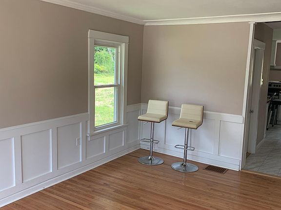 2nd image of 1328 Belrue Ave
