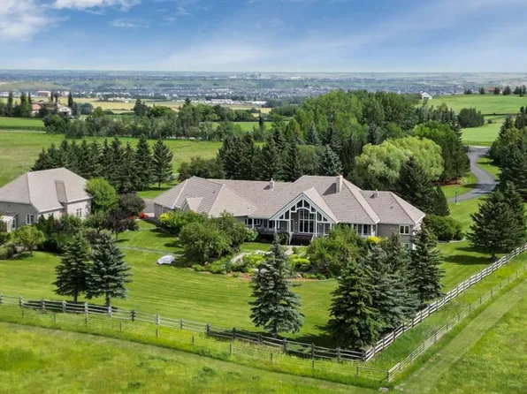 234009 E 48th St W, Foothills County, AB T0L 1H0