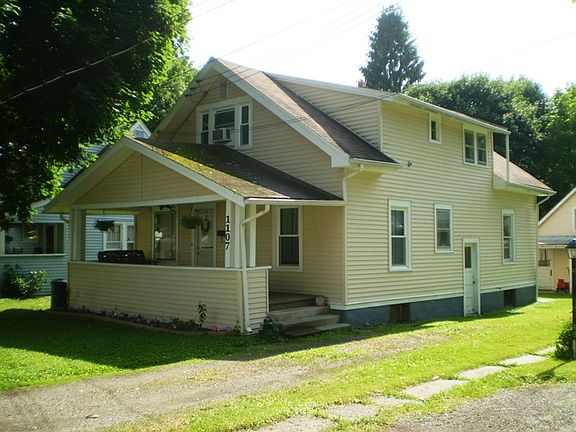 2nd image of 1107 Avenue A