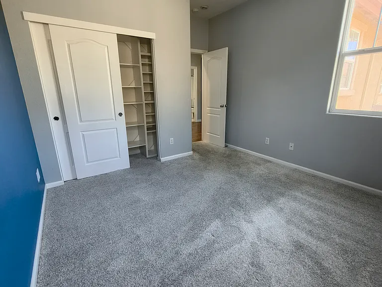 4960 Madamin Way — Photo 15
