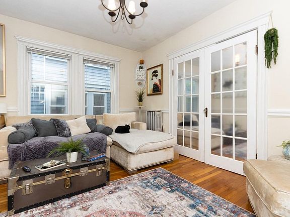 3rd image of 43 Saint Joseph St