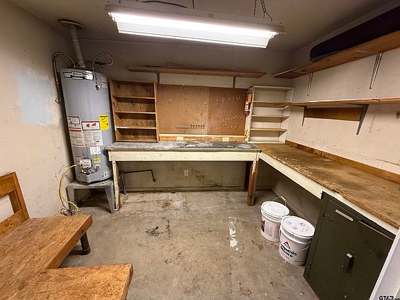 2nd image of 605 Jeffery Dr